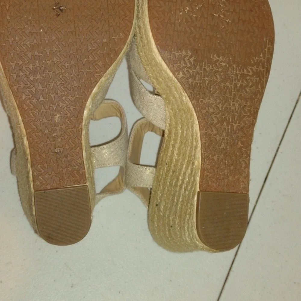 Michael Michael KorsBerkley Wedge Sandals size 6m